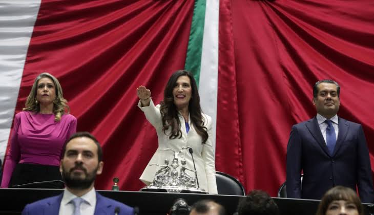 Kenia López Rabadán asume la presidencia de la Mesa Directiva en San Lázaro